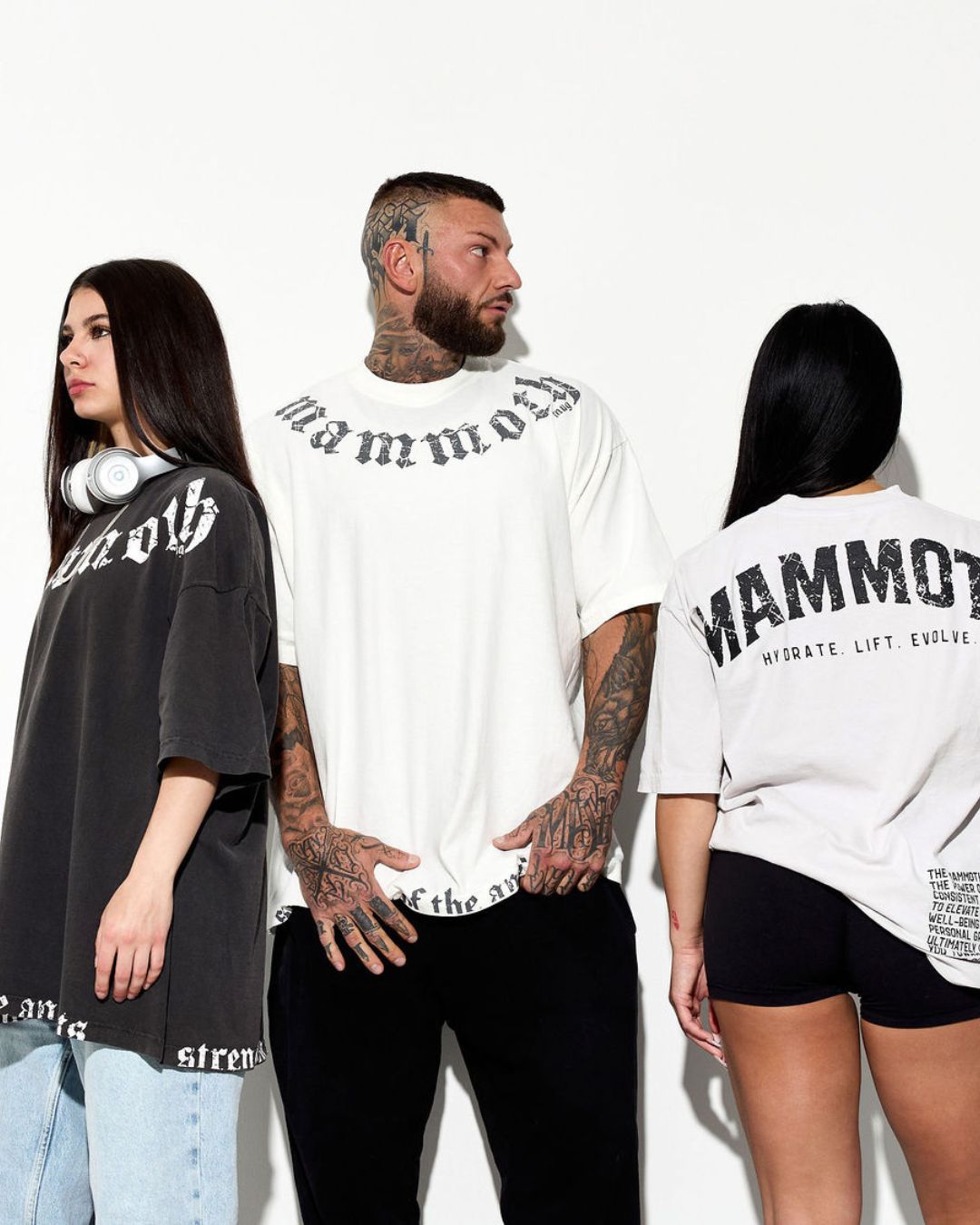 up to 60% OFF APPAREL & ACCESSORIES